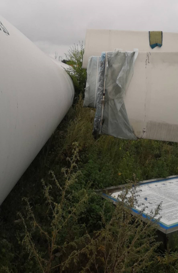 张北基地退役叶片、机舱处置现场
